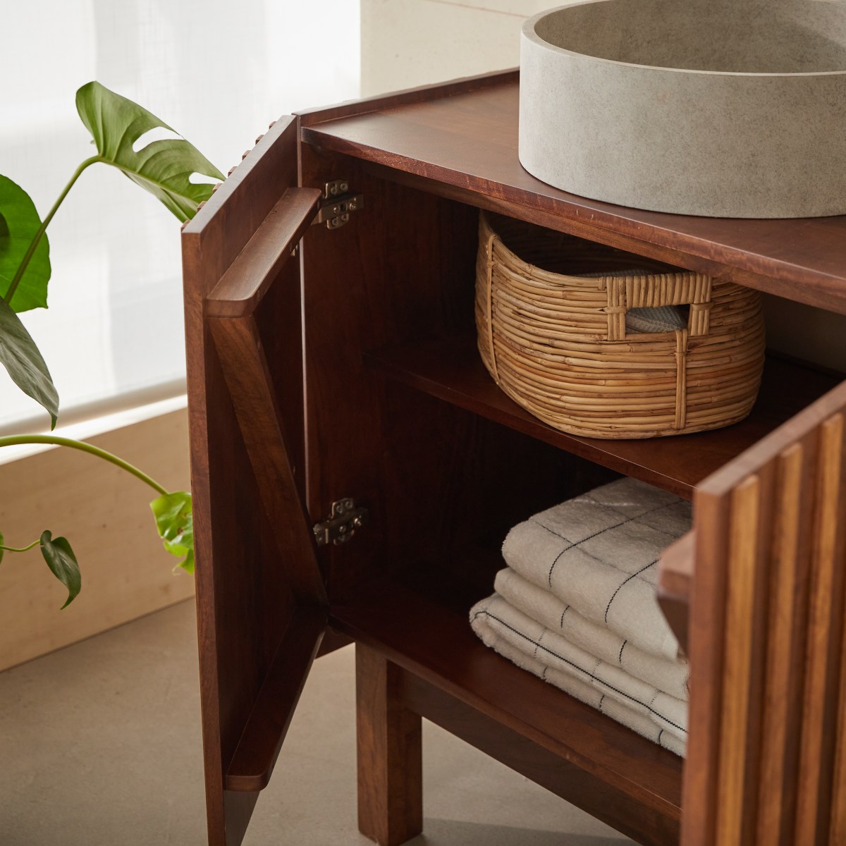 Meuble Salle De Bain en Manguier massif, MILO marron foncé, TIKAMOON