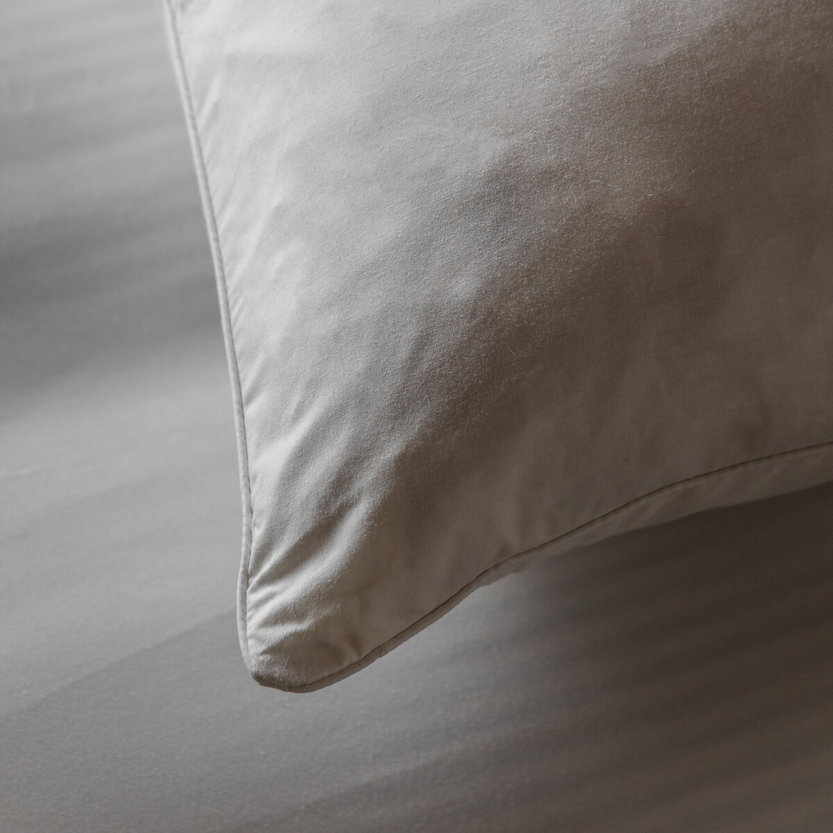 Soundly Slumber Duck Feather & Down Pillow Pair white, ÉDITÉ