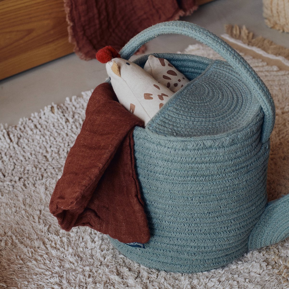 Panier enfant en coton Arrosoir GROWING UP ON A FARM bleu vintage, LORENA CANALS