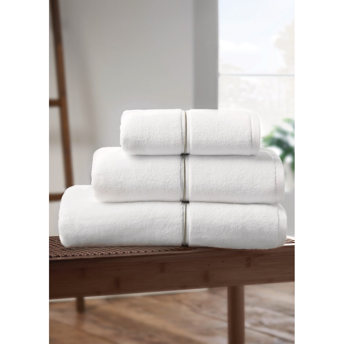 Zero Twist Satin Stitch Bath Towel white, BIANCA FINE LINENS