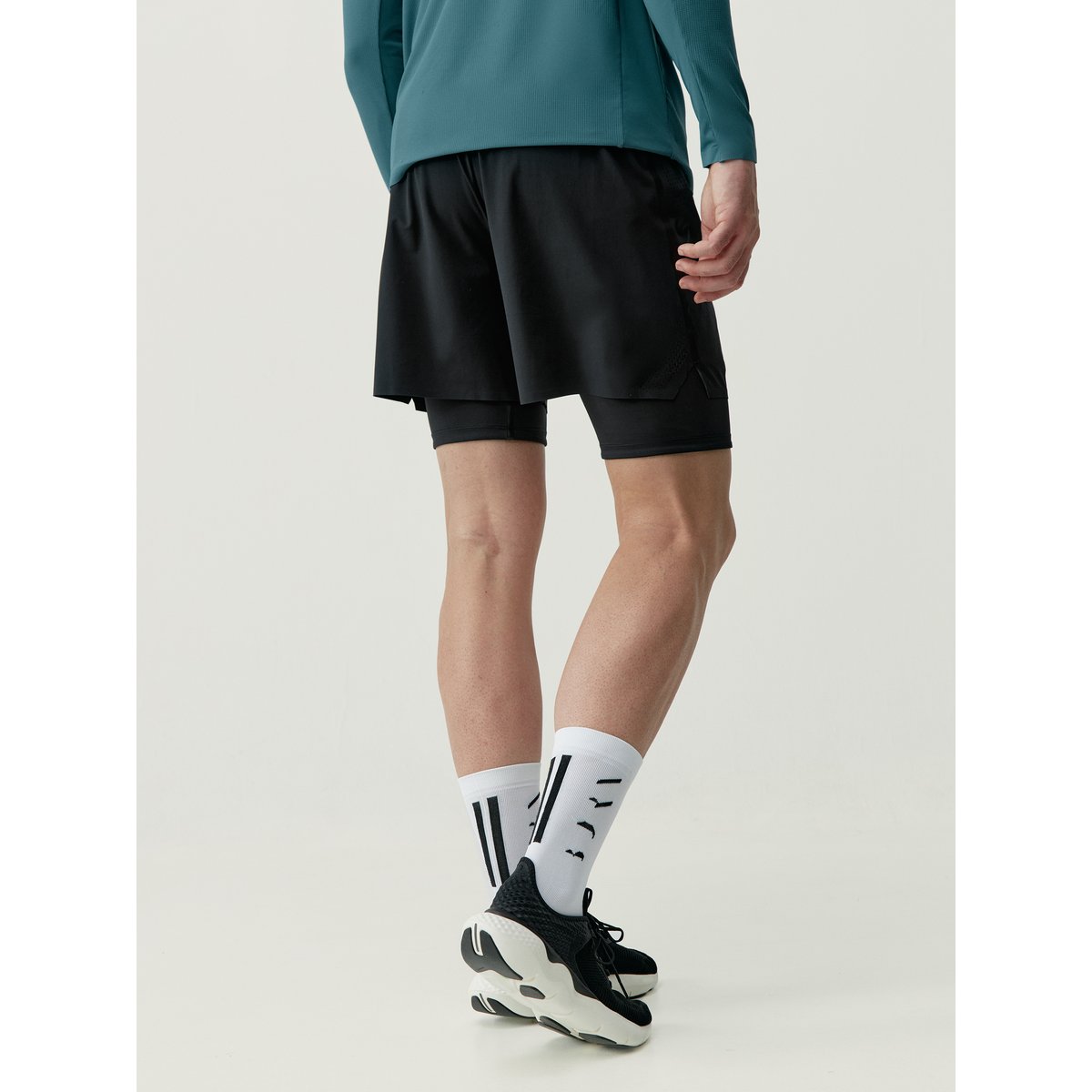 Short de sport Homme Training KUBAN noir, BORN