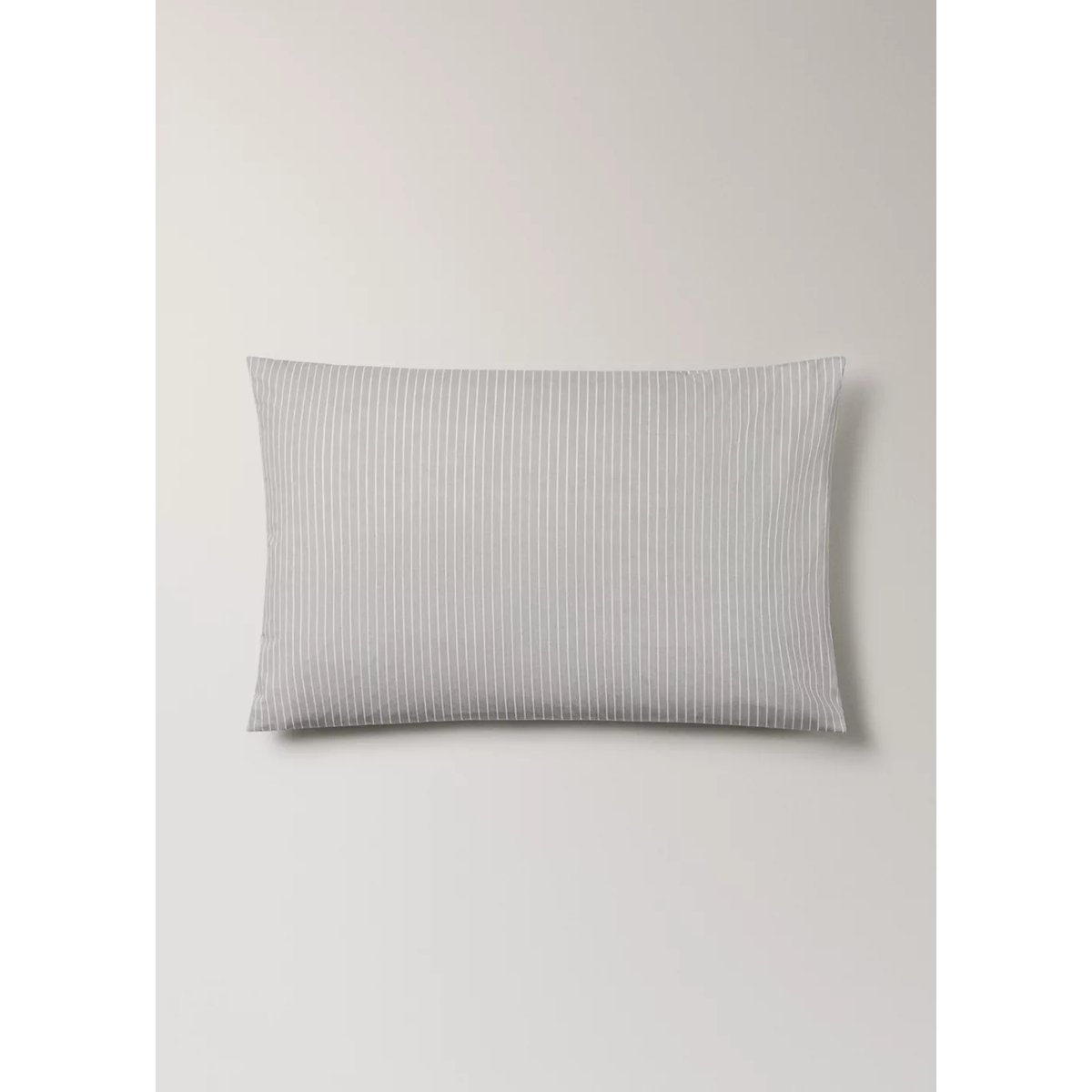 Deux taies d’oreiller en percale de coton à rayures 50x75 cm gris clair/pastel, MANGO HOME