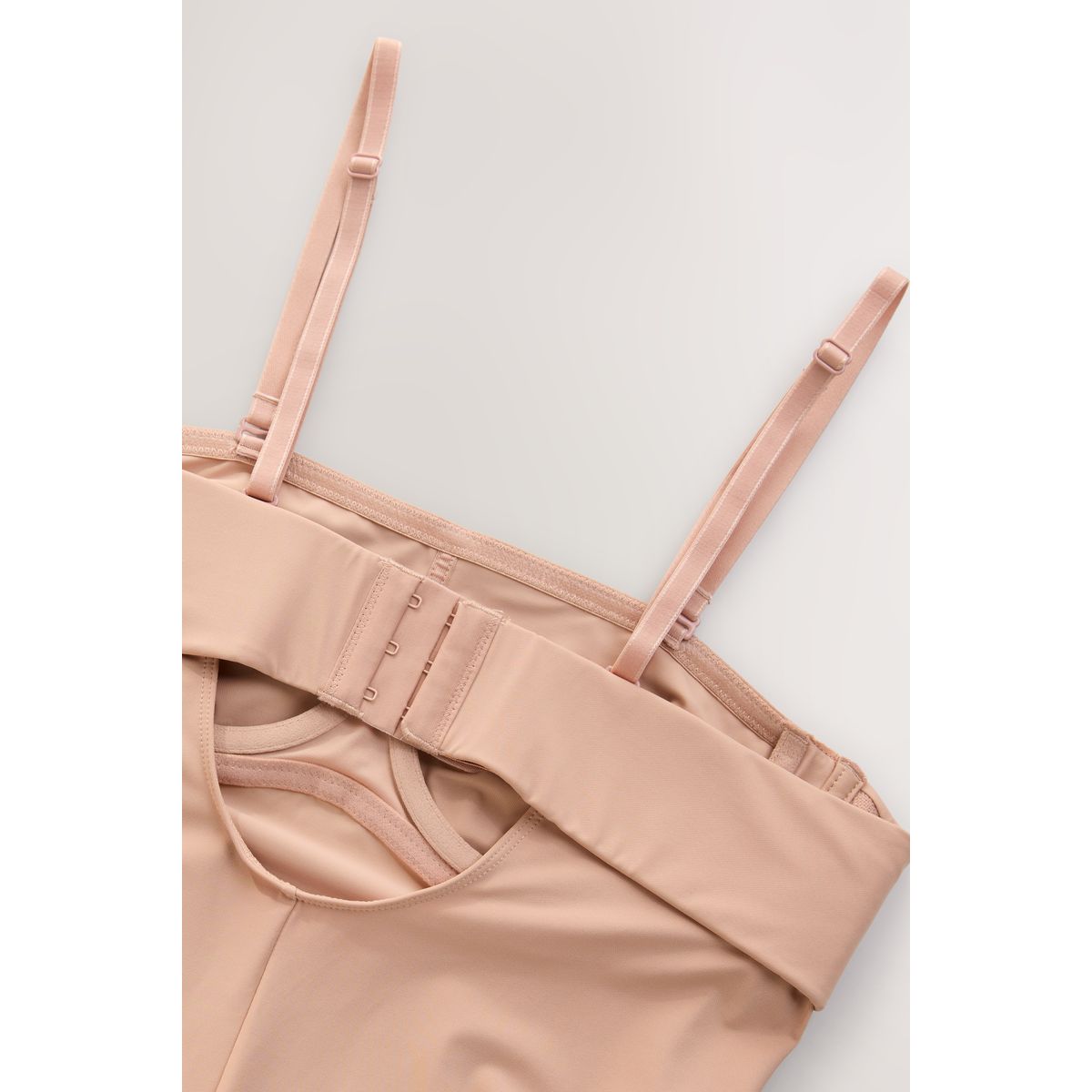 Vêtement gainant bandeau à effet lissant praline nude, NEXT