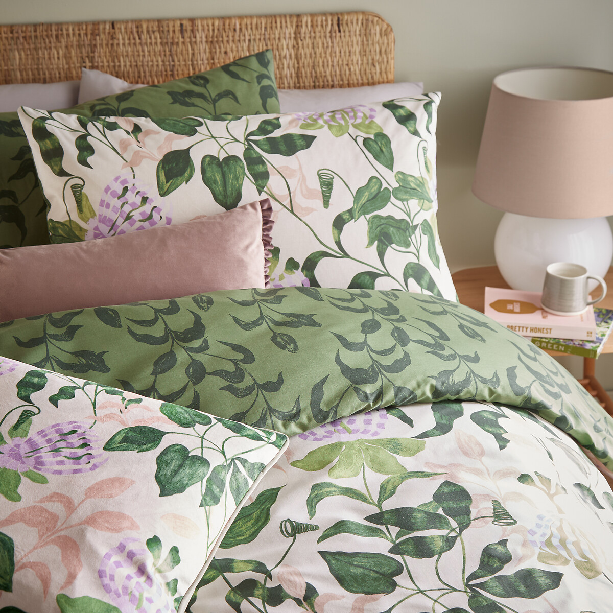 Passiflora Duvet Cover and Pillowcase Set green, WYLDER