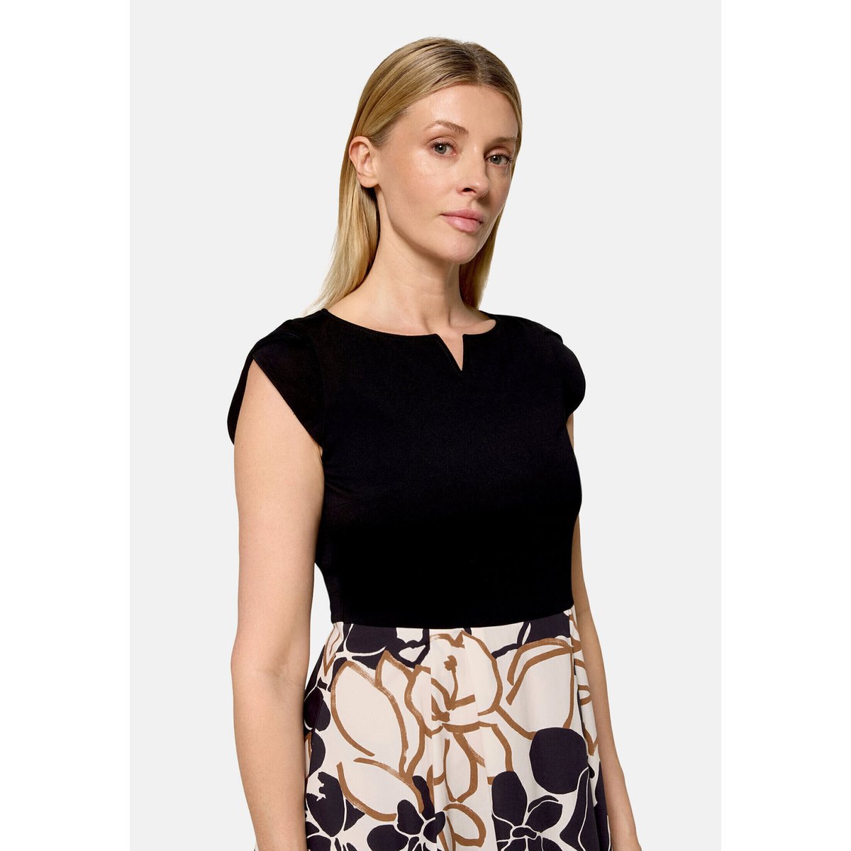 Robe droite à jupe évasée beige/noir, BETTY BARCLAY