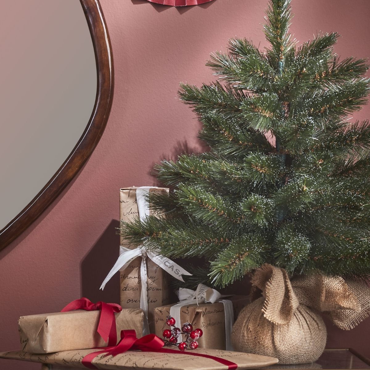 Sapin de Noël artificiel dans un sac en jute H60 cm FOREST FROSTED vert, TRIUMPH TREE