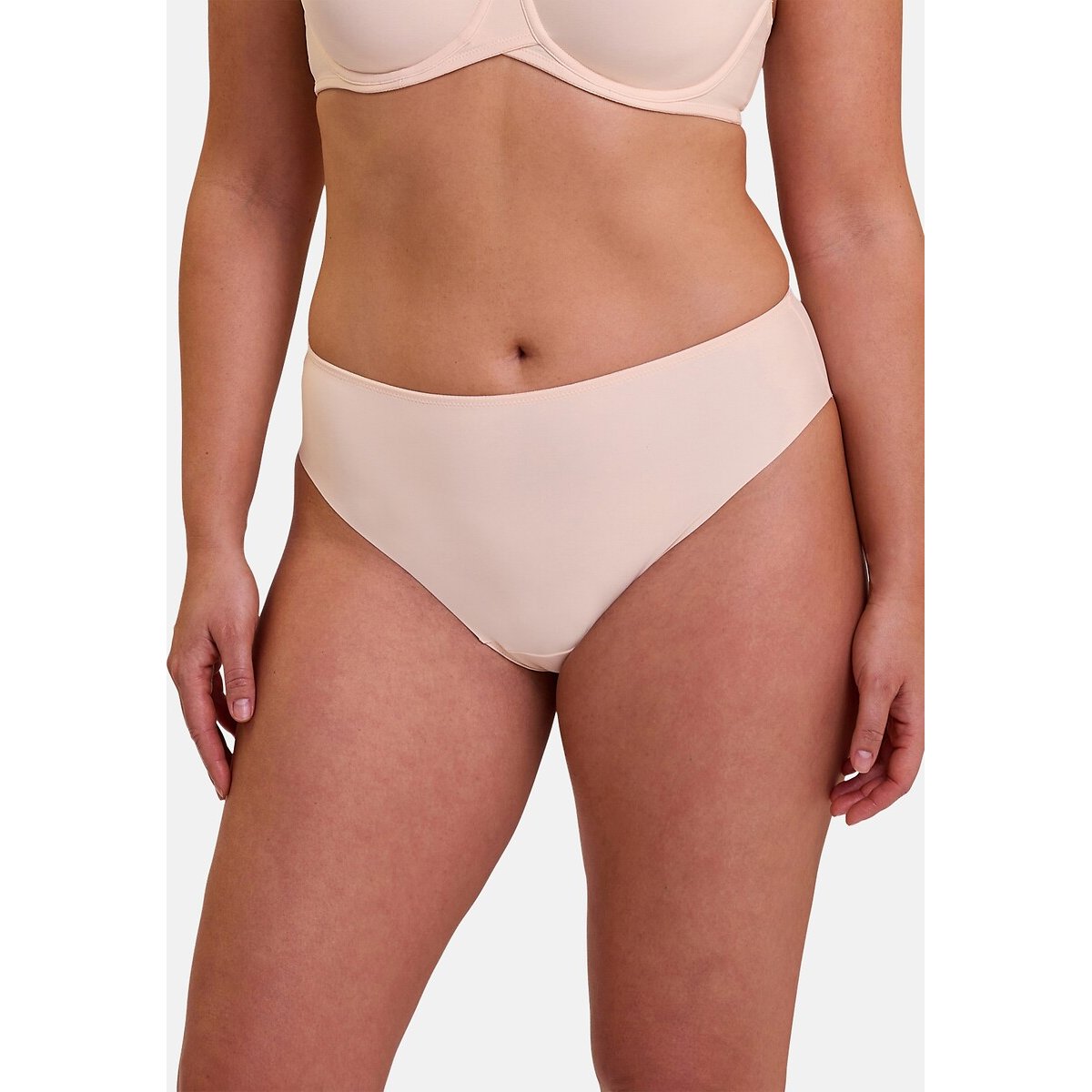 Slip Sonia champagne, SANS COMPLEXE