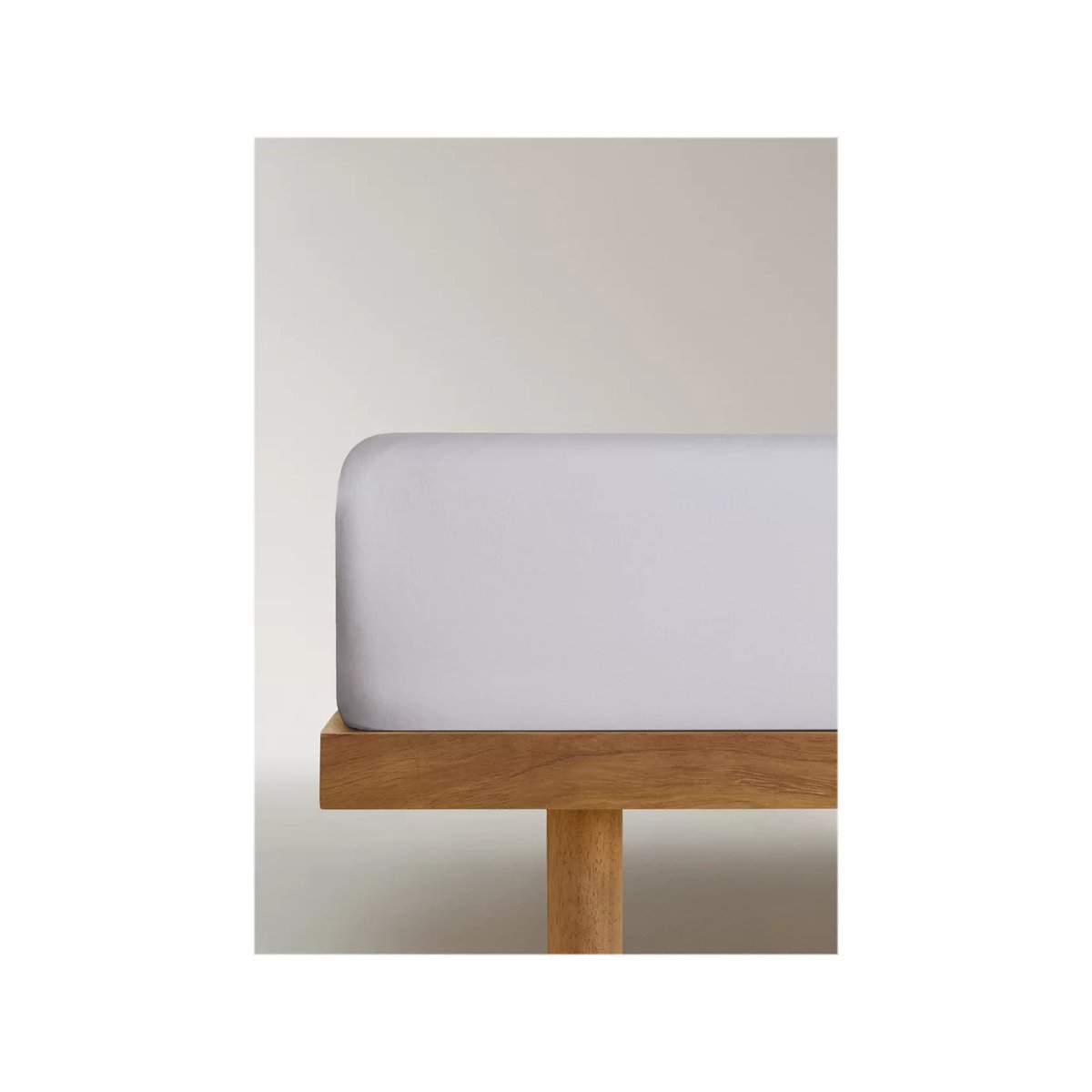 Drap-housse en satin double surpiqûre Lit 180 cm violet clair/pastel, MANGO HOME