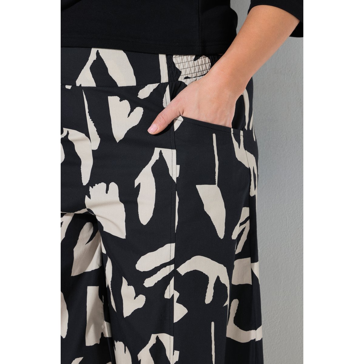Jupe-culotte, fleurs, jambe large noir, ULLA POPKEN
