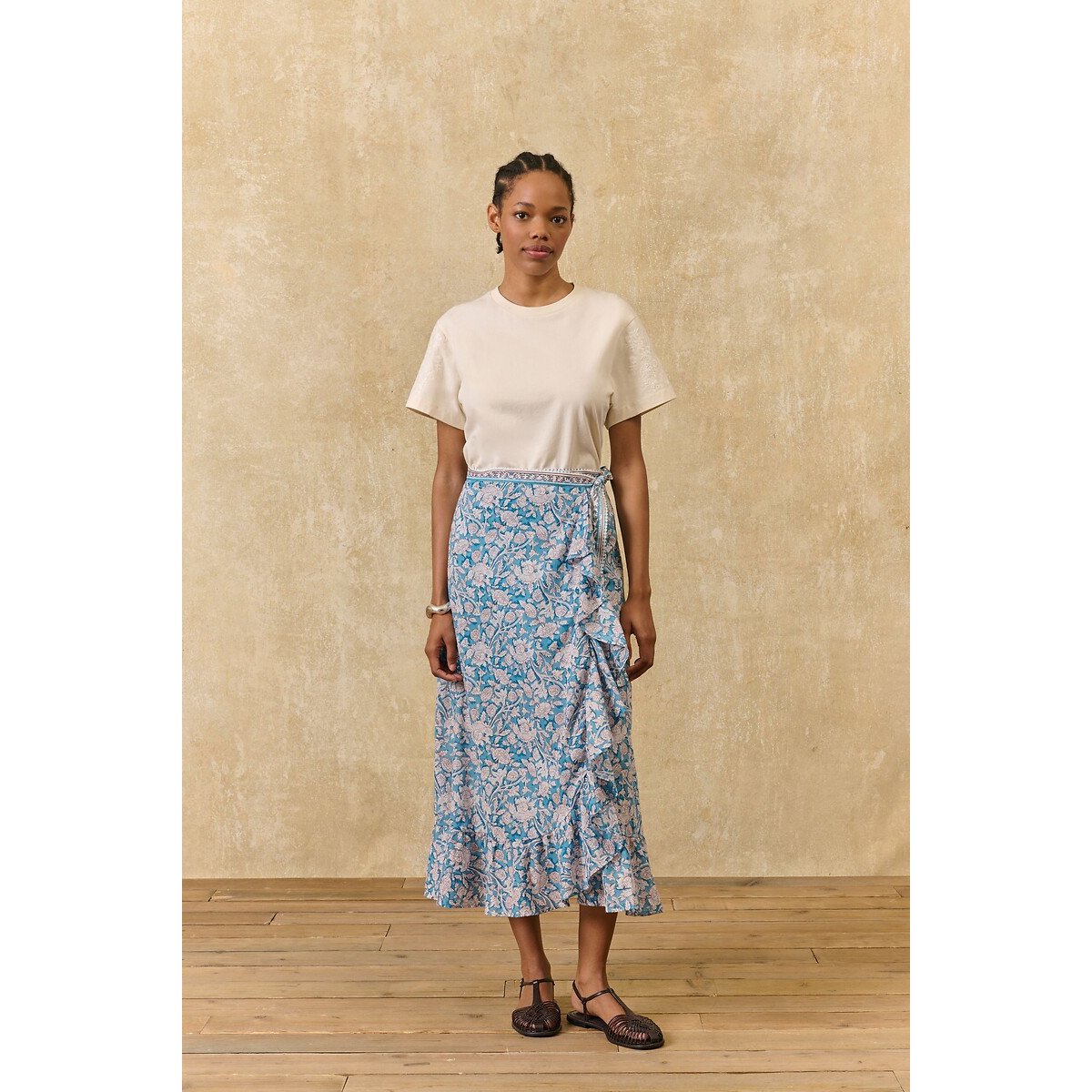Jupe midi portefeuille fleurie, IMELDA imprimé fleurs bleues, LOUISE MISHA