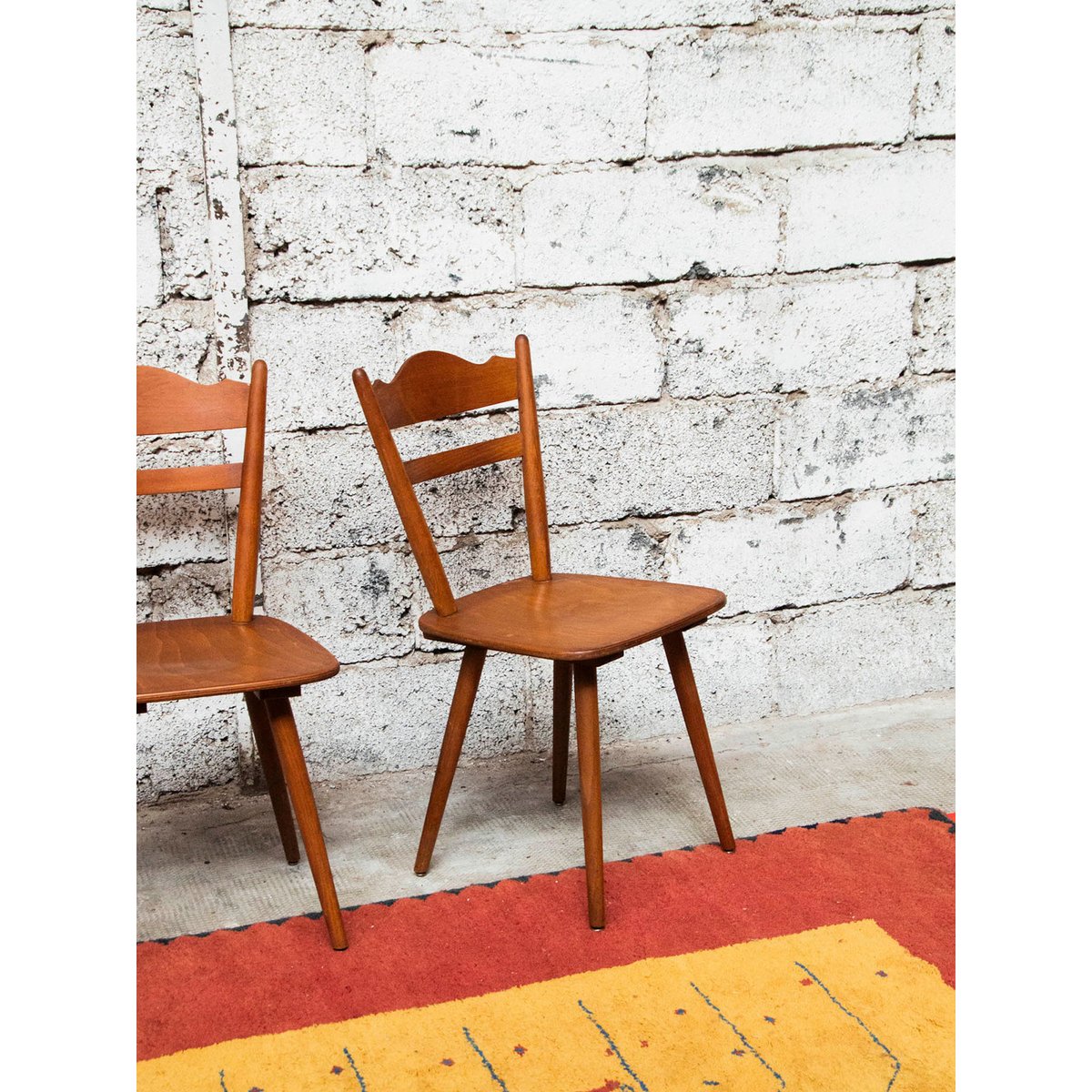 Paire de chaises en bois Alma N°733 - Bon état bois, DEBONGOUT