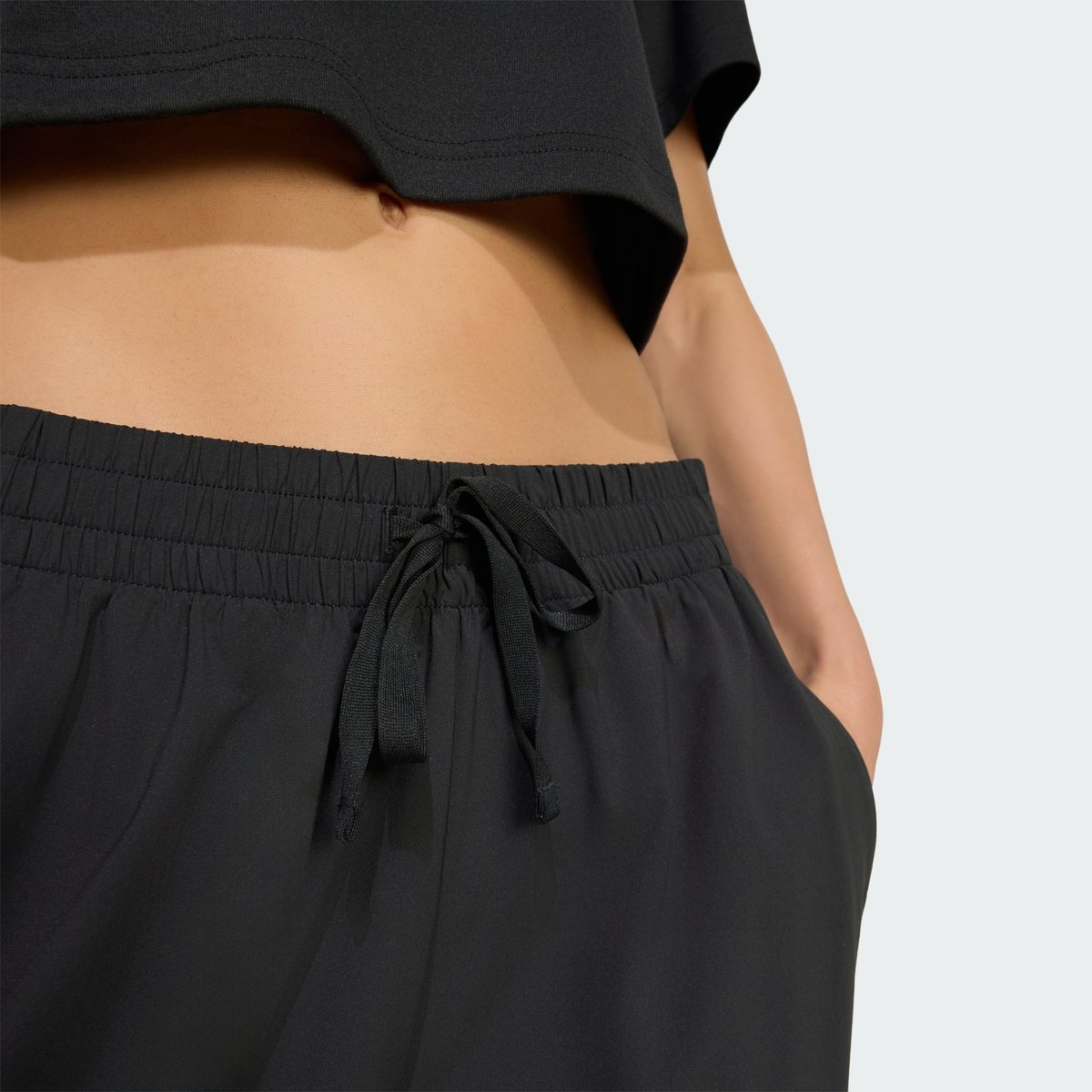 Pantalon D'entraînement Tissé Essentials Pantalon D'entraînement Tissé Essentials black, adidas Performance