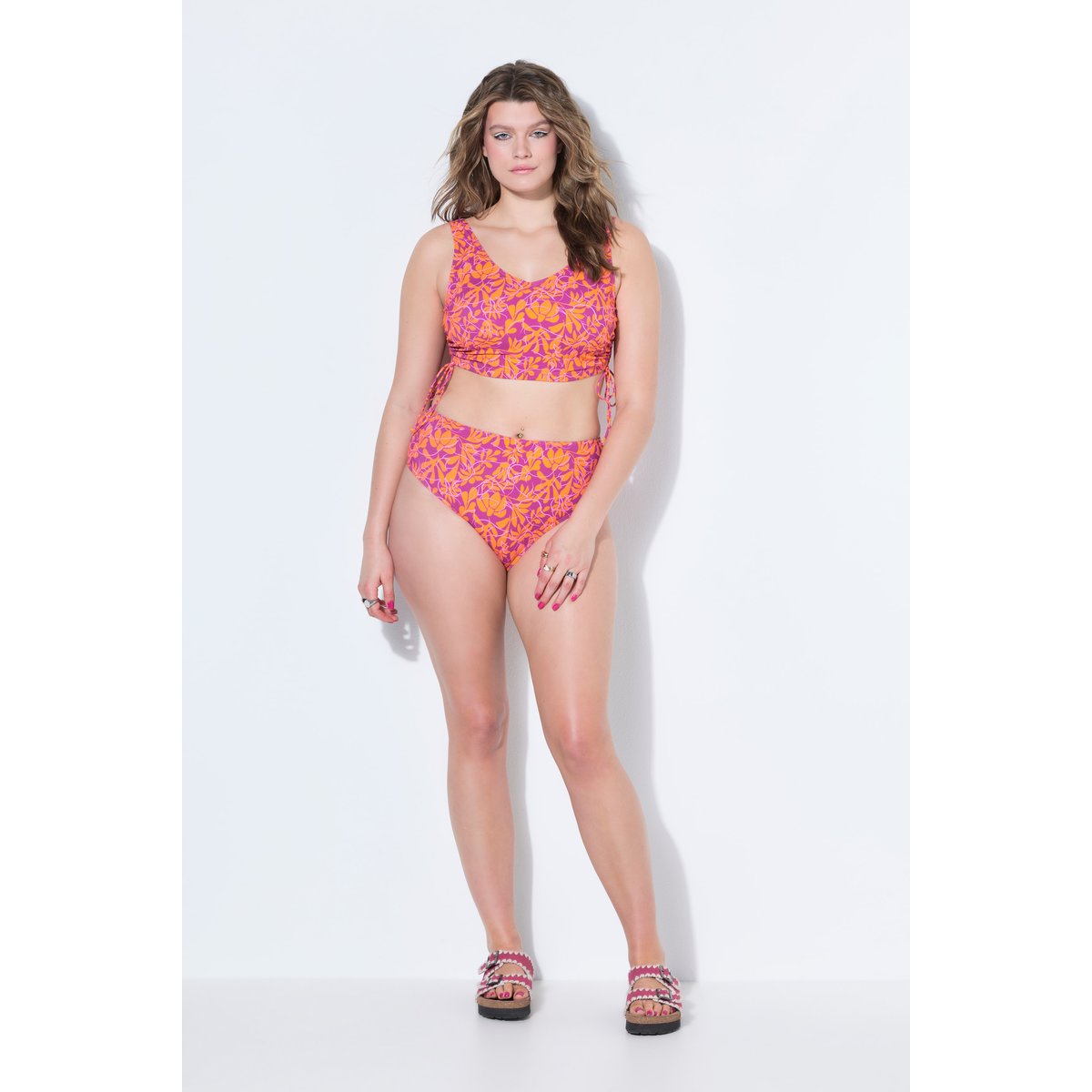 Haut de bikini, bonnets souples, fleurs néon orange, STUDIO UNTOLD