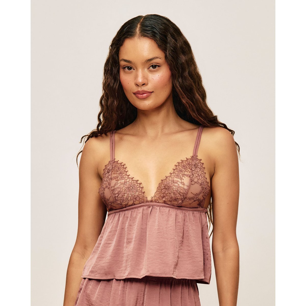 Top en satin et dentelle MOCHALOVIZ caramel, UNDIZ