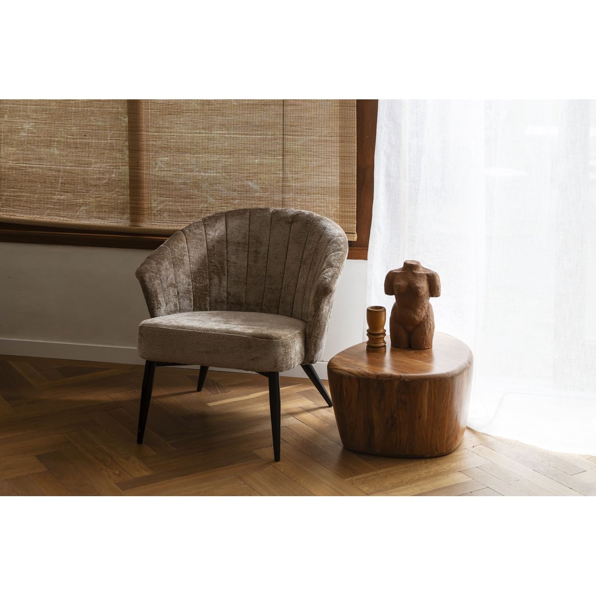 Table basse design ovale en bois, L.58 , AYLA marron, DUTCHBONE