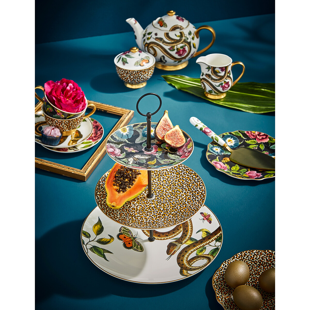 3-Tier Creatures of Curiosity Cake Stand multi-coloured, SPODE