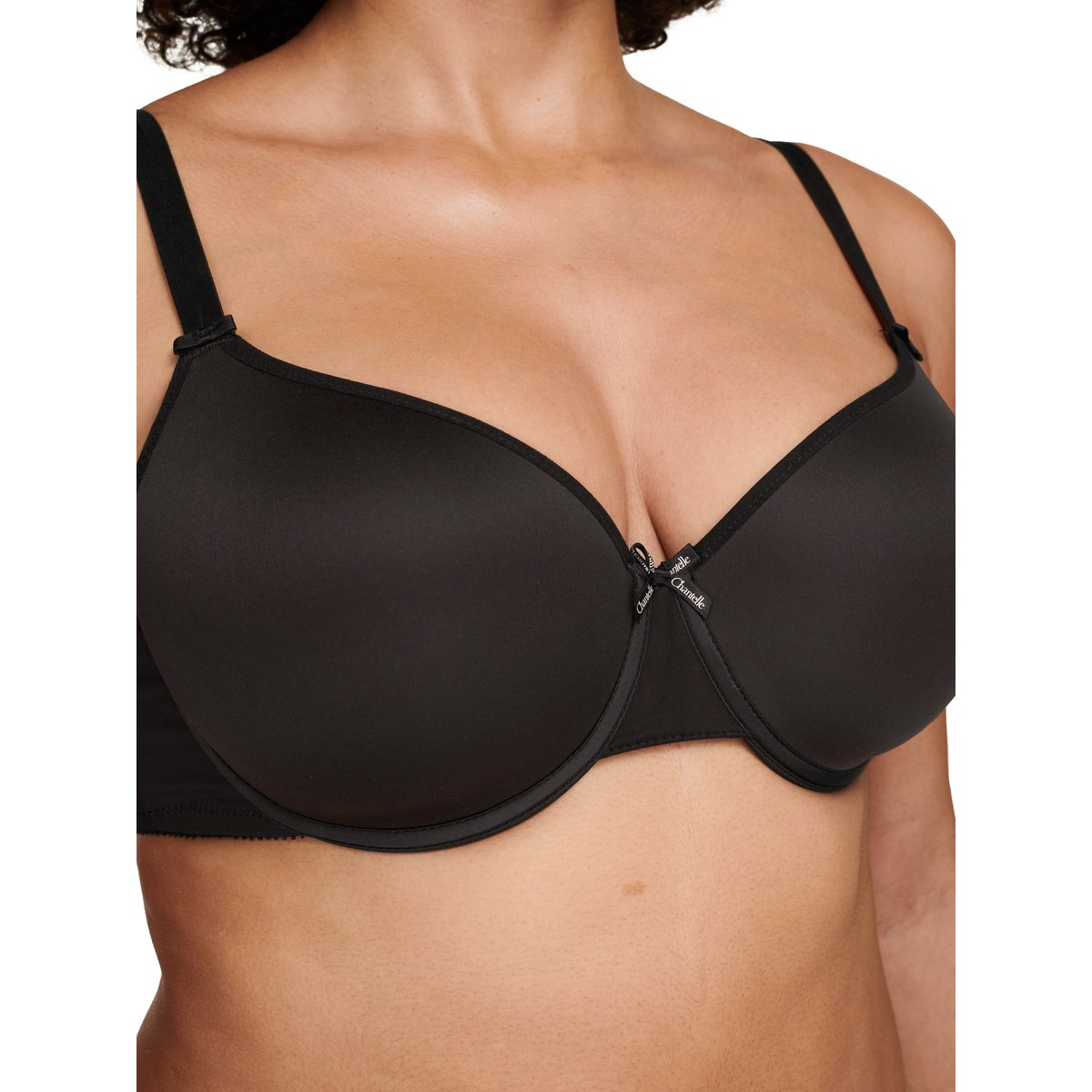 Soutien-gorge mémoire de forme emboîtant BASIC INVISIBLE noir, CHANTELLE