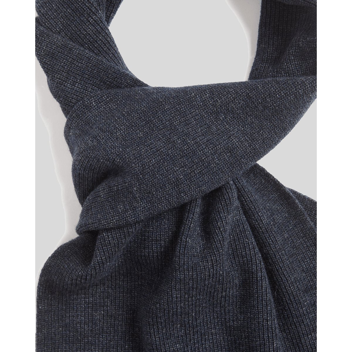 Écharpe en mélange de laine côtelé bleu foncé marine chiné, LYLE & SCOTT