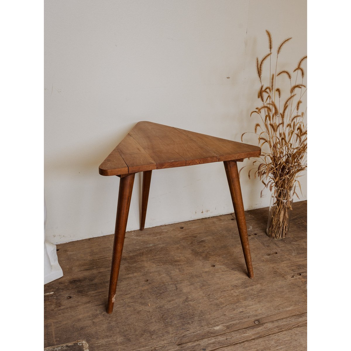Table d'appoint en bois Hanna N°1354 - Bon état bois foncé, DEBONGOUT