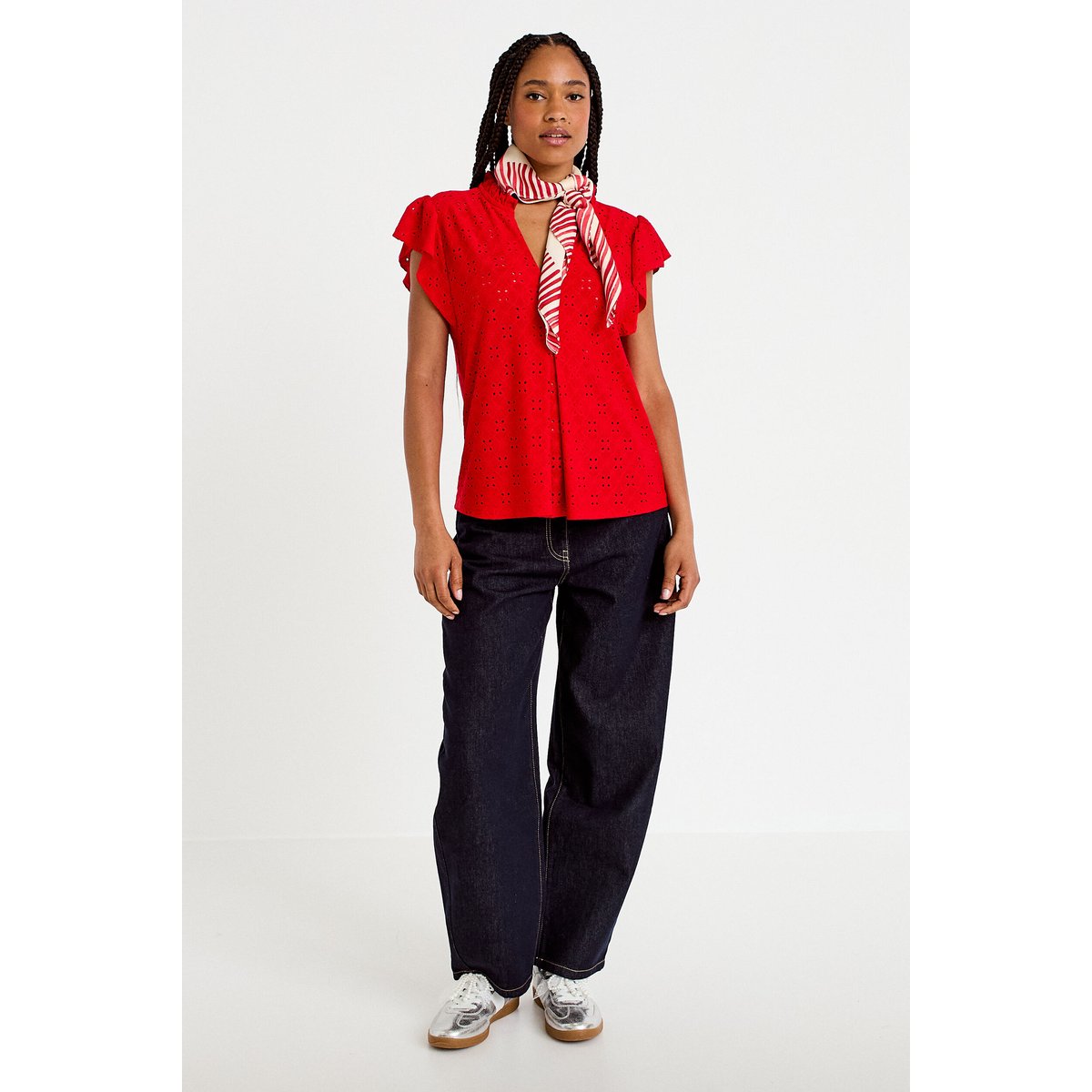 Blouse ajourée col v manches courtes rouge, CACHE CACHE