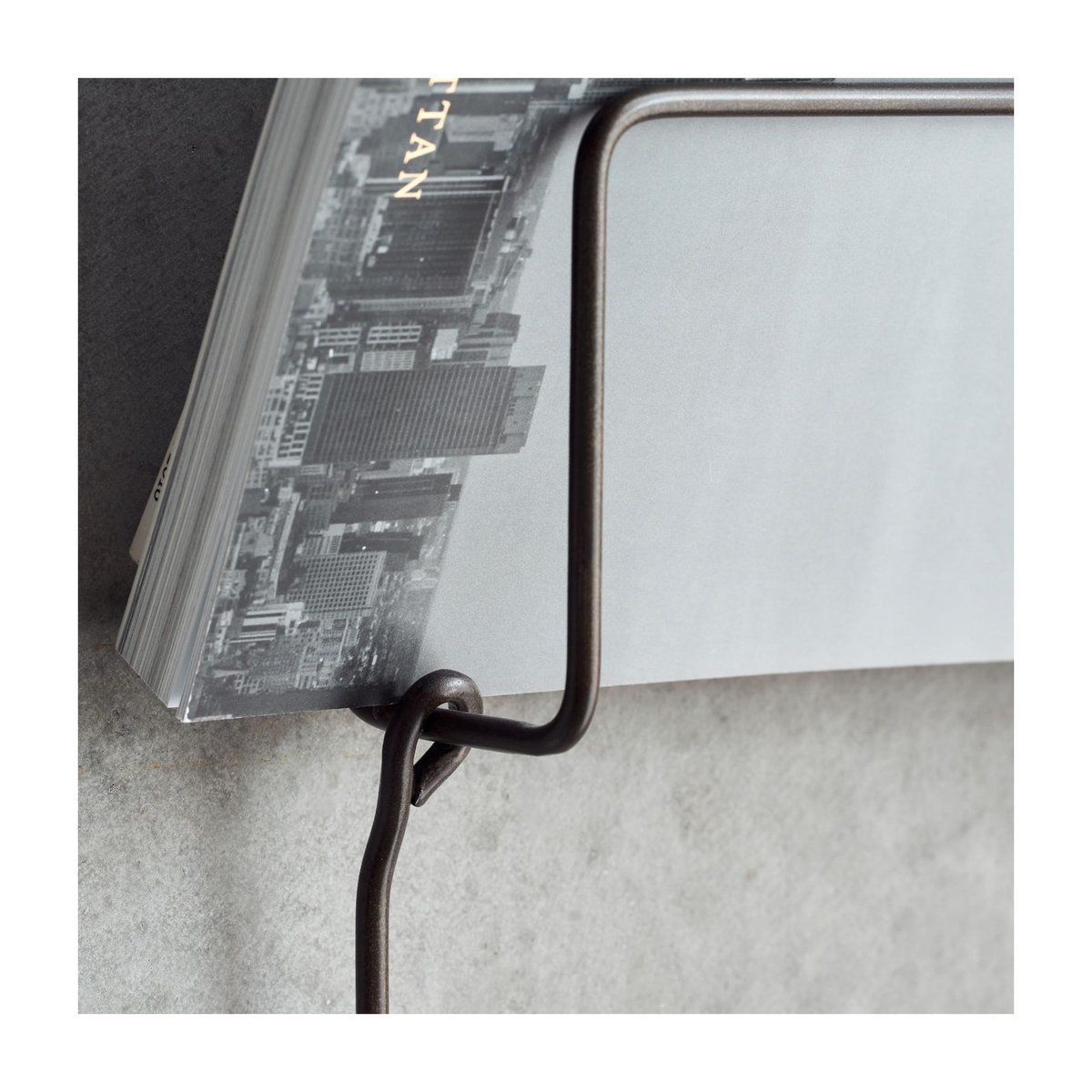 Porte-magazine HDMag marron antique, HOUSE DOCTOR