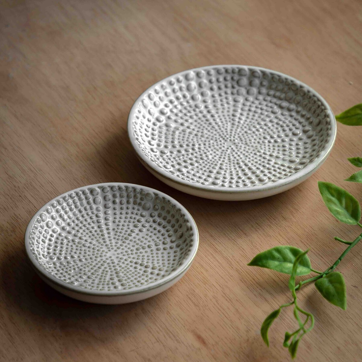 Set of 2 Beaded Trinket Dishes white, ÉDITÉ
