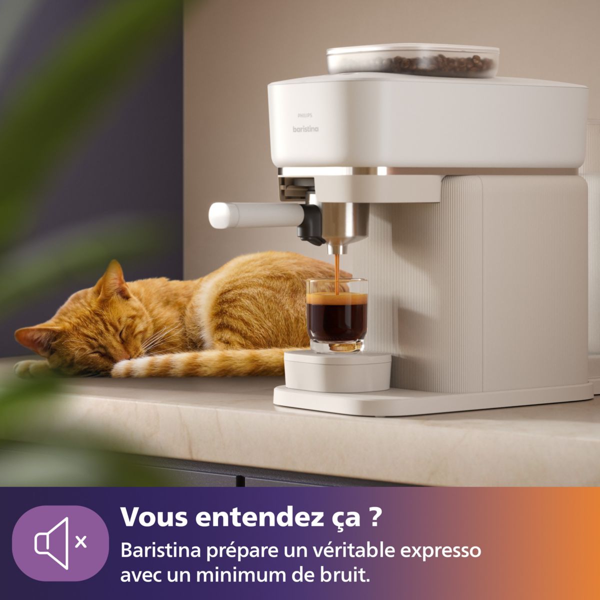 Machine à expresso Baristina BAR303/00 cafetière à grain Blanche + mousseur à Lait couleur unique, PHILIPS