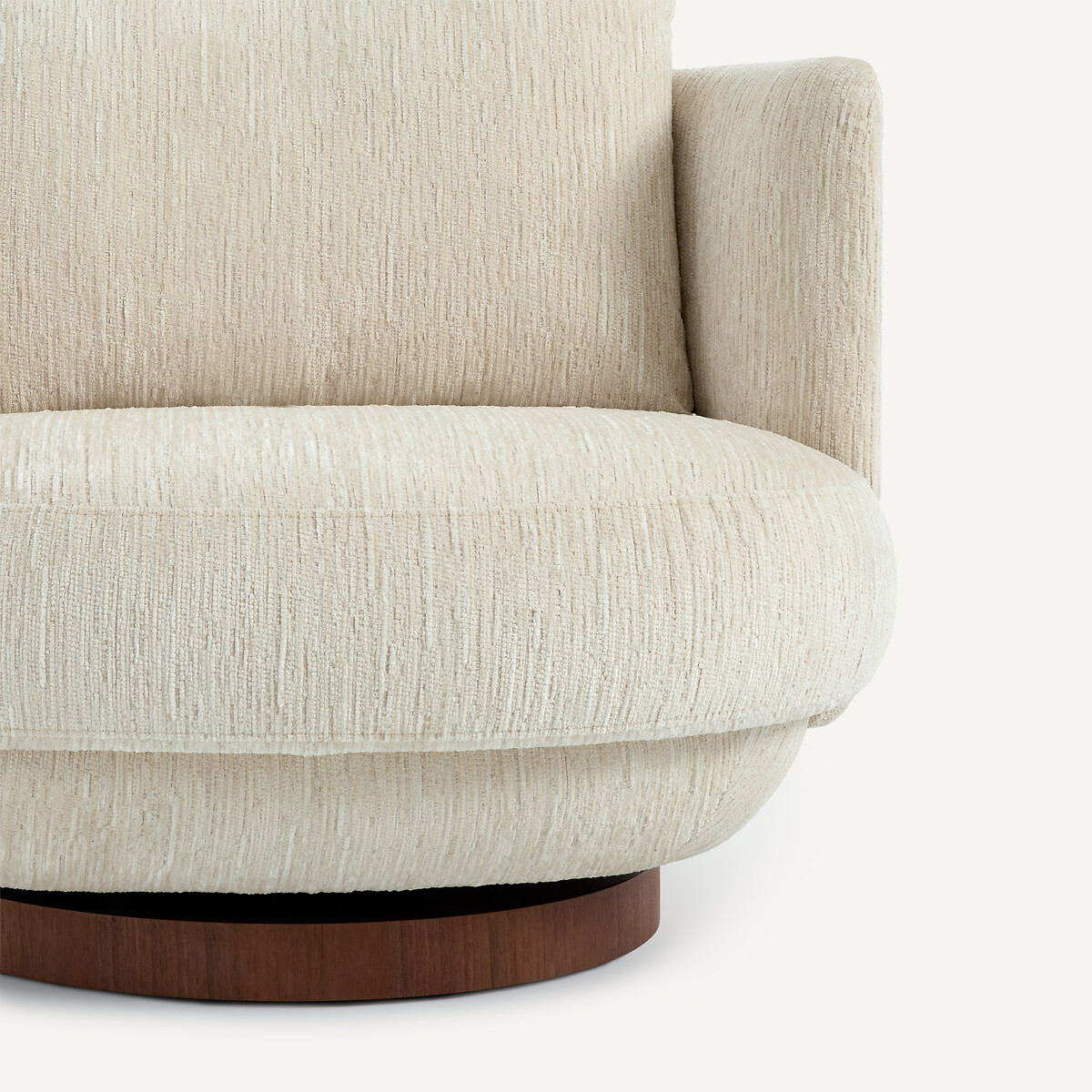 Fauteuil pivotant en velours texturé et plaqué noyer, ROSEO ecru, AM.PM