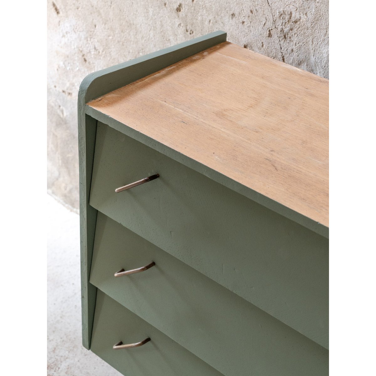 Commode vintage en bois vert Olga N°1100 - Bon état vert, DEBONGOUT
