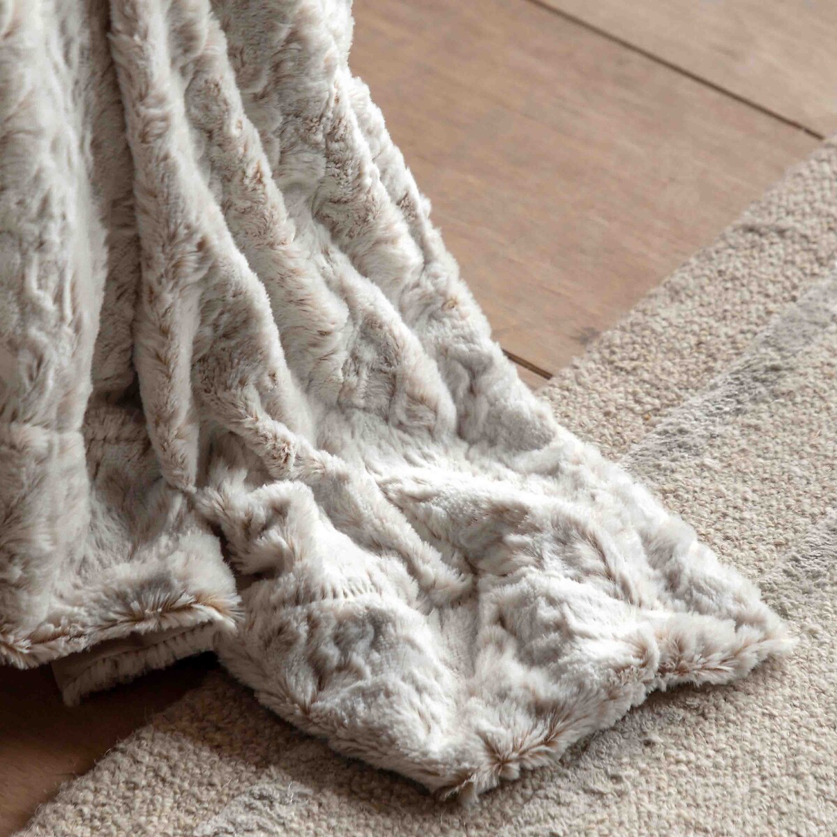 Kieran Faux Fur Throw natural, ÉDITÉ