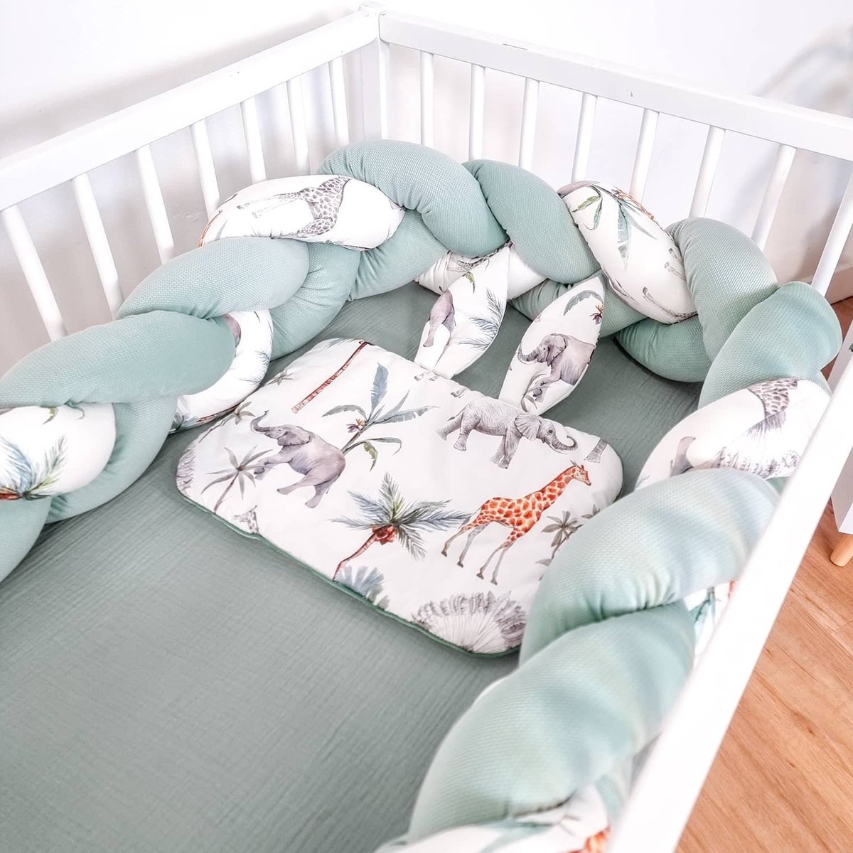 Oreiller plat coussin réversible lapin NÉO VINTAGE safari, vert, gris, blanc, SEVIRA KIDS