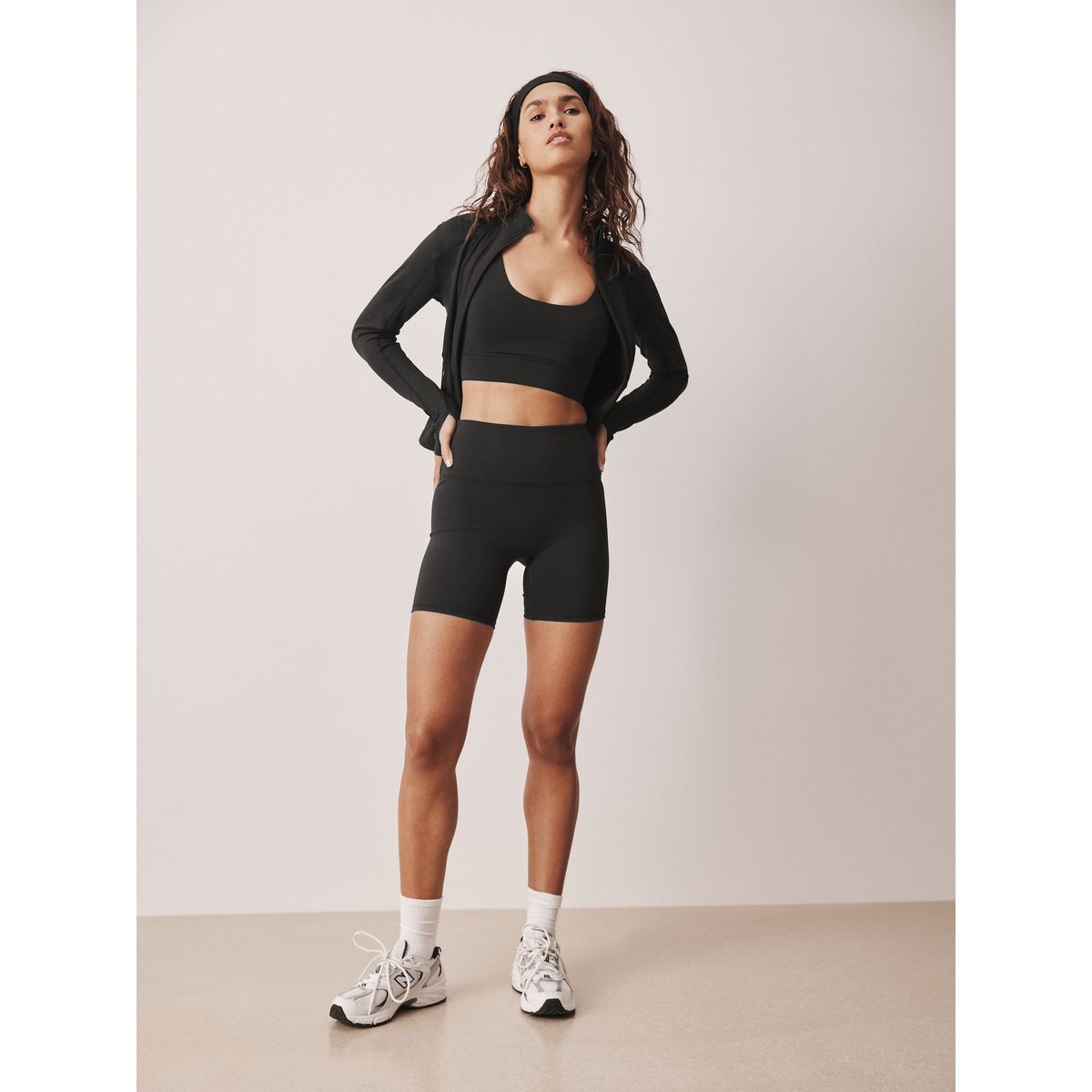 Short cycliste active balance noir, NEXT