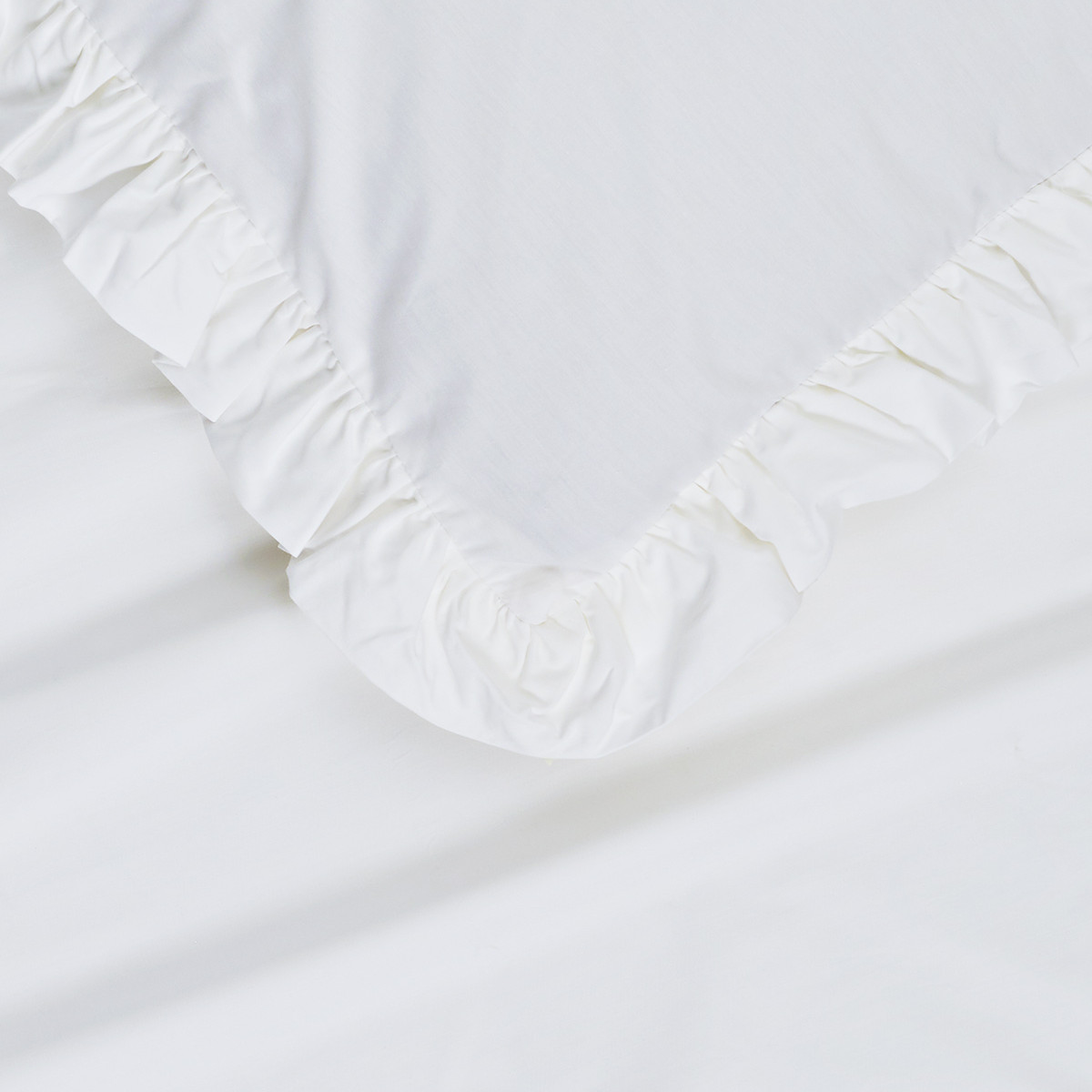 Parure housse de couette avec 2 taies 50x70 cm SOFT PERCALE LILY blanc, SENSEI MAISON