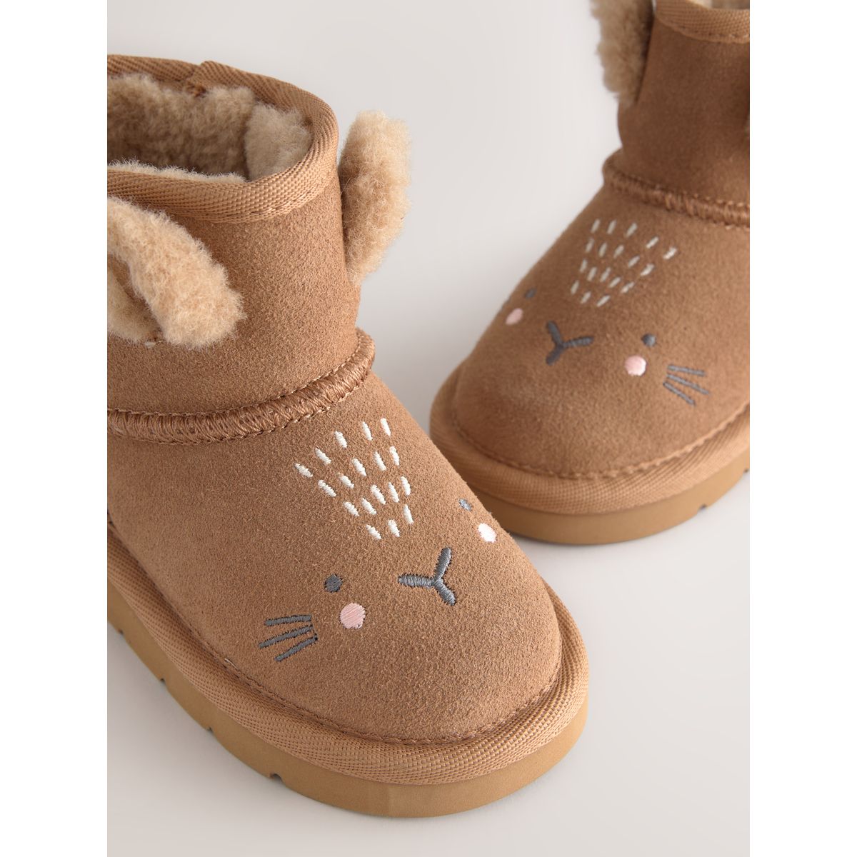 Bottes à enfiler en daim déperlant lapin brun fauve, NEXT