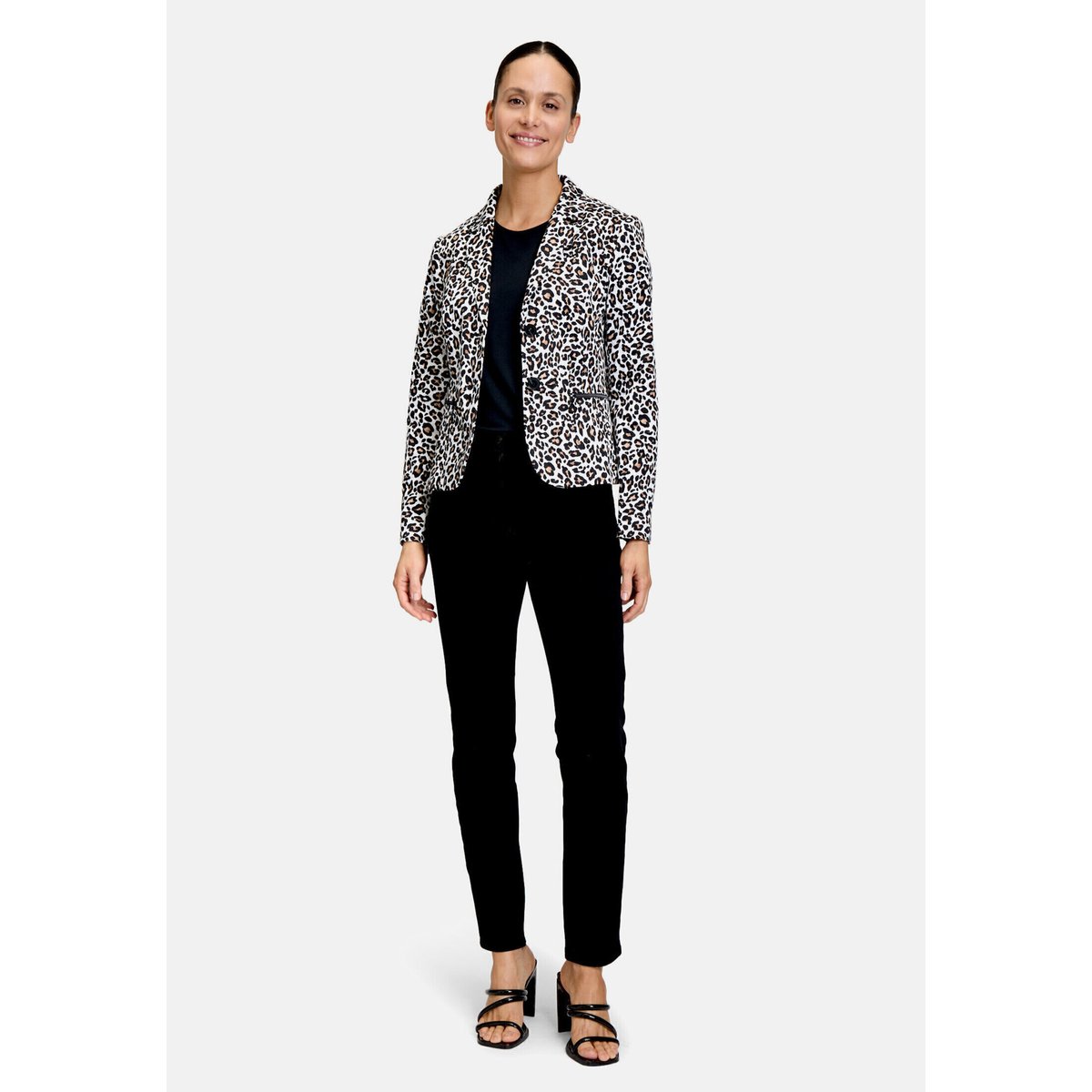 Blazer court à imprimé animalier blanc/noir, BETTY BARCLAY