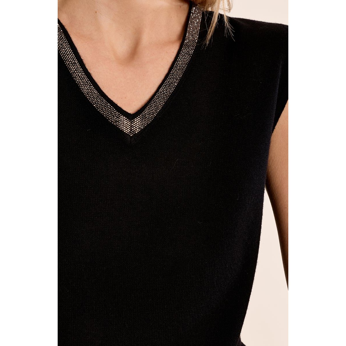 Top col V irisé noir, MOLLY BRACKEN