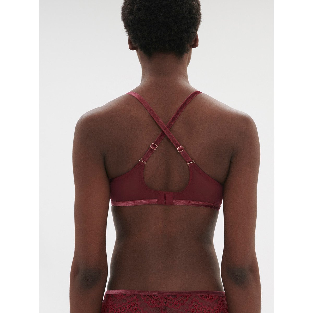 Soutien-gorge avec armature décolleté plongeant, SCÉNARIO rouge, SIMONE PERELE
