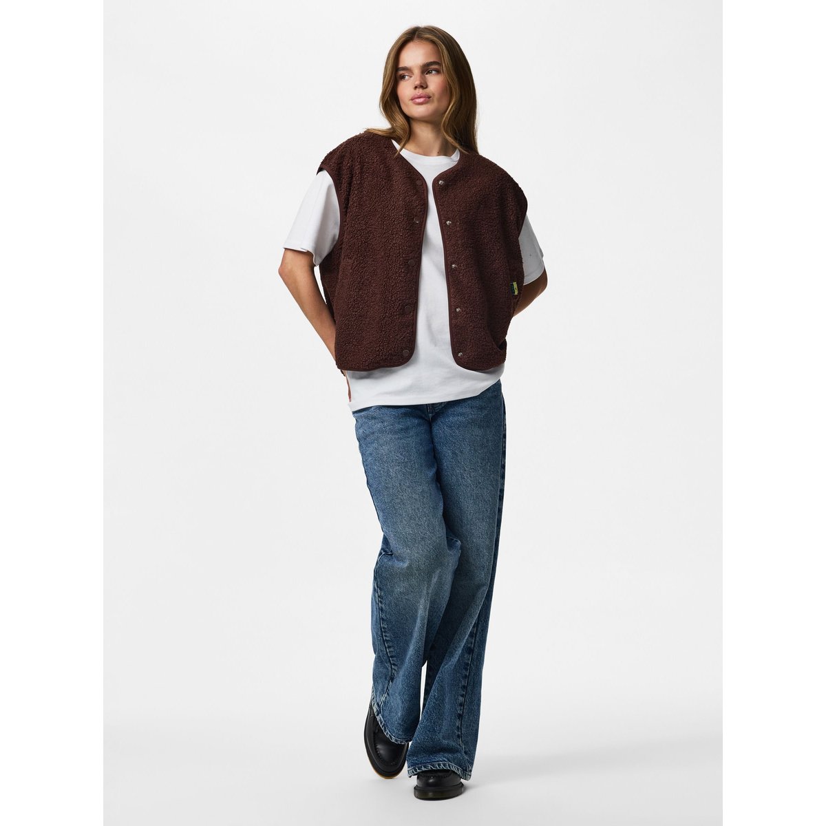 Gilet sans manches en sherpa chicory coffee, PIECES