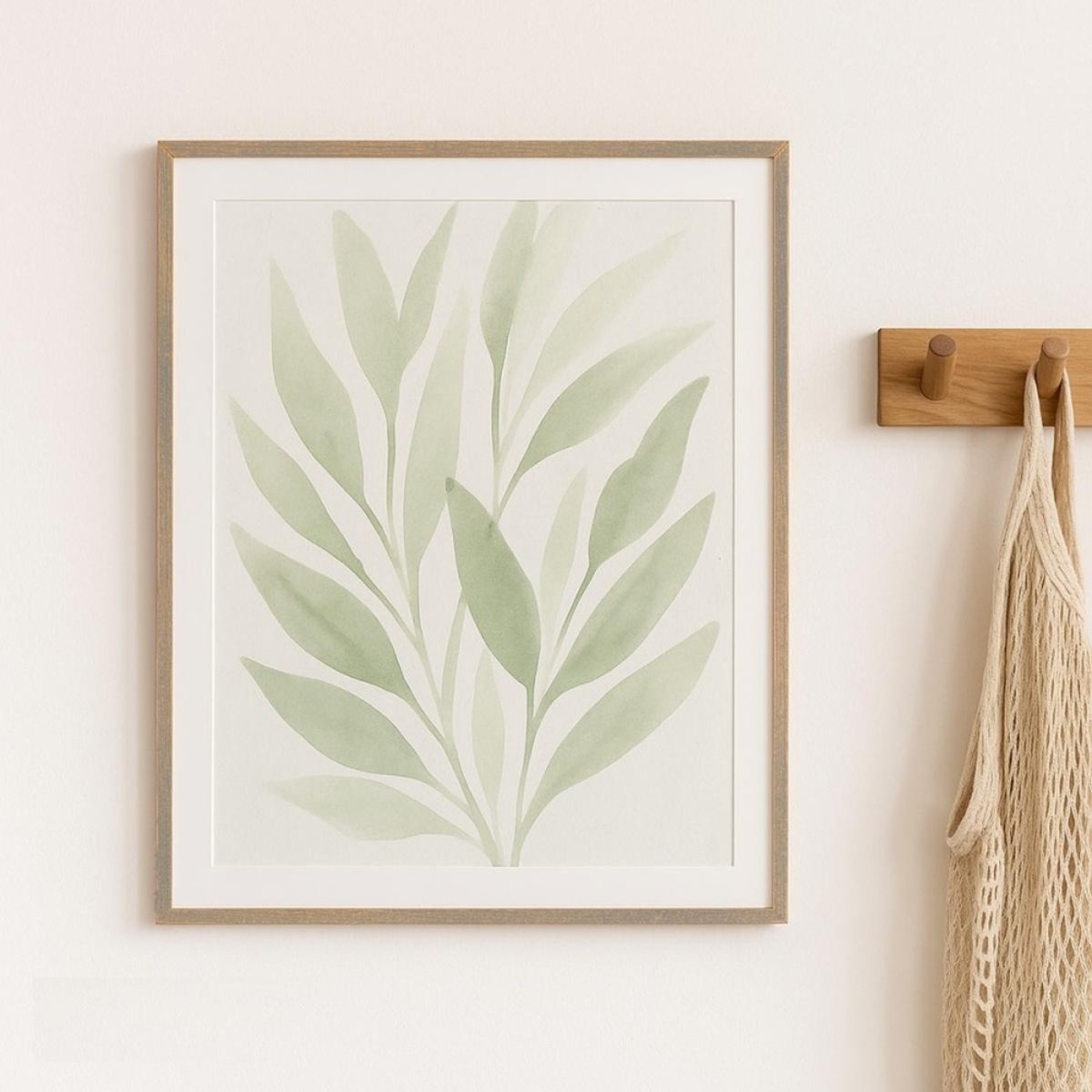 Cadre photo en bois motifs feuillage 40x50cm beige, ORNAMI