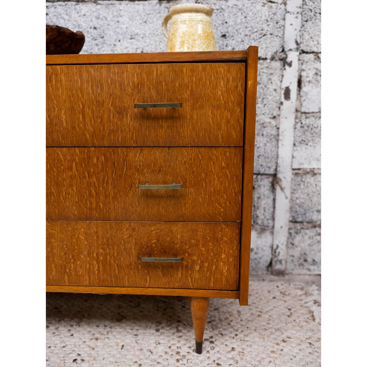 Elégante commode Olga N°1051 - Bon état bois clair, DEBONGOUT