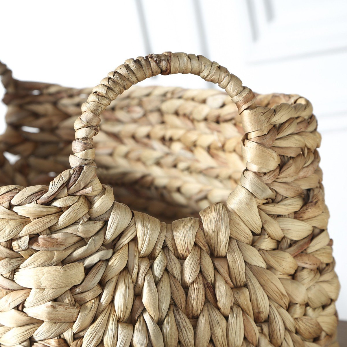 Panier en Jacinthe d'eau avec poignées - L46xP27xH27 beige, CALICOSY