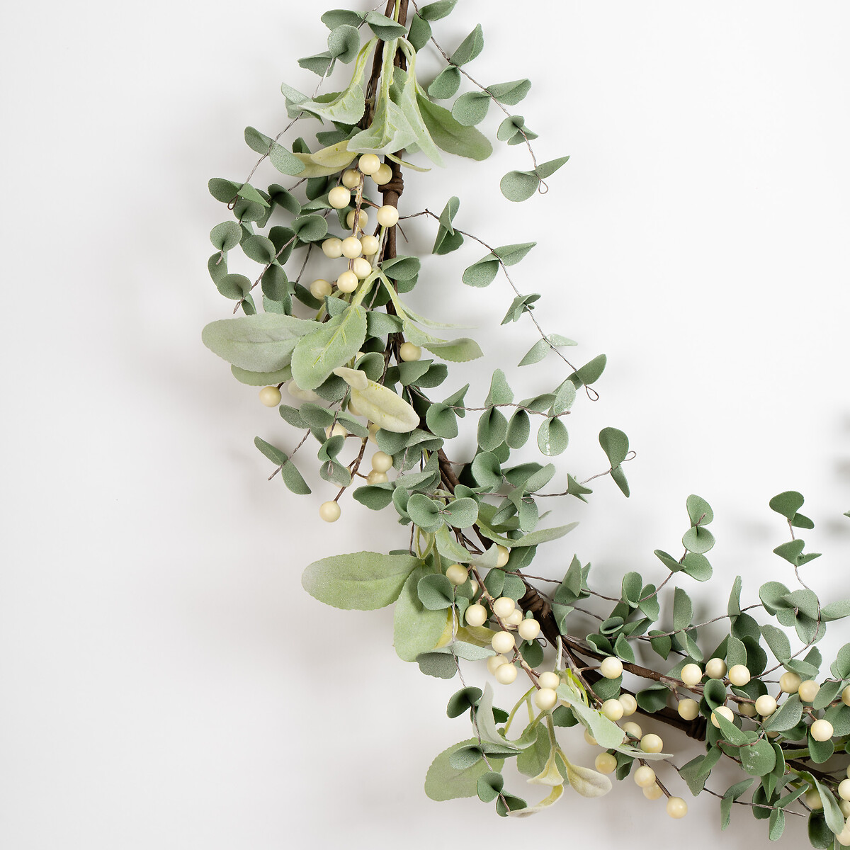 152cm Eucalyptus, Lambs Ear & Berry Garland green, SO'HOME