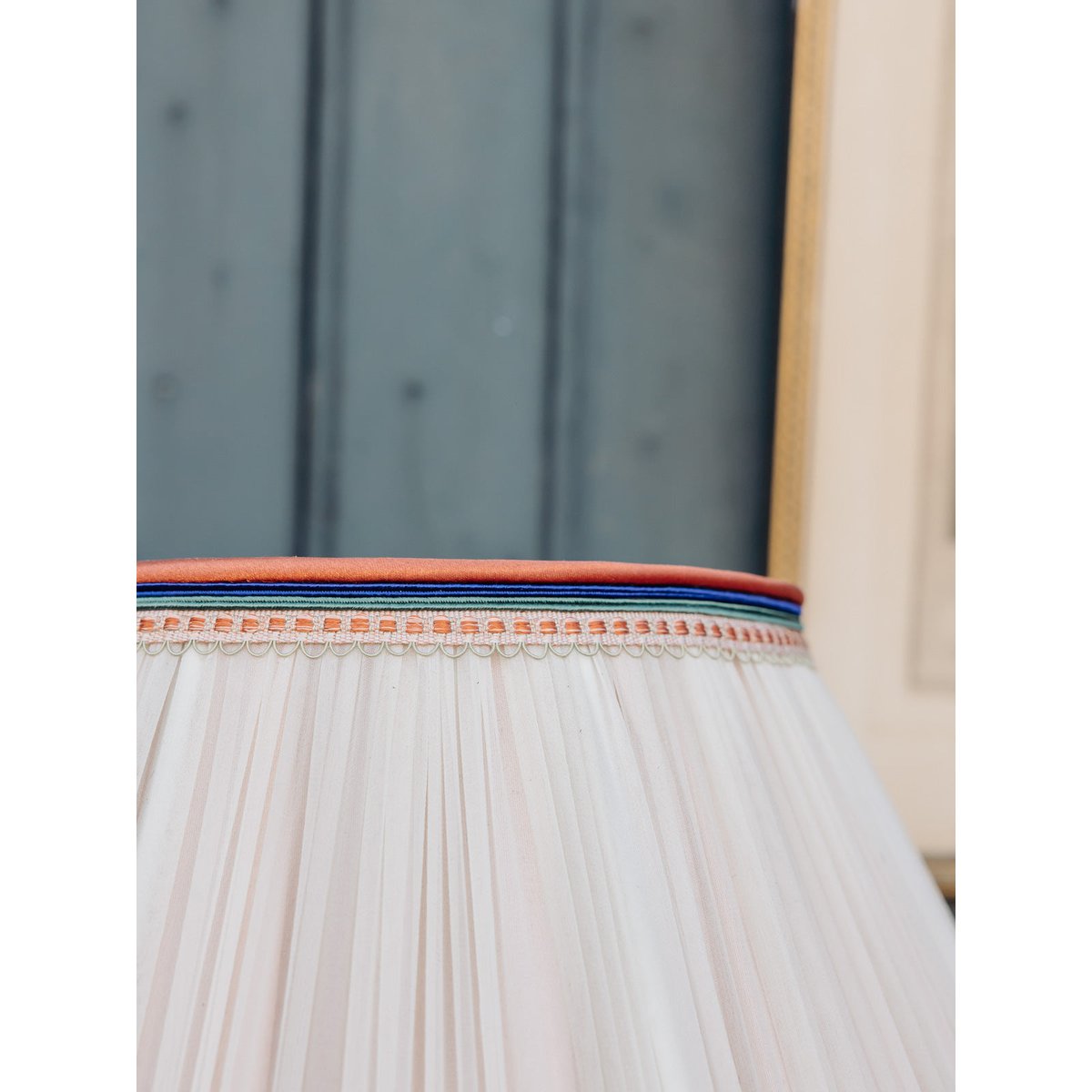 Lampe à poser en céramique Suzanne N°443 - Bon état beige, DEBONGOUT
