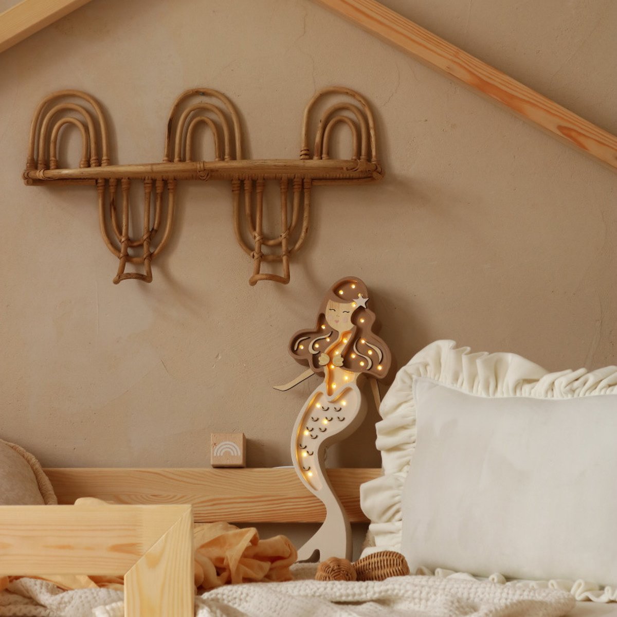 Lampe Veilleuse Sirène beige, LITTLE LIGHTS