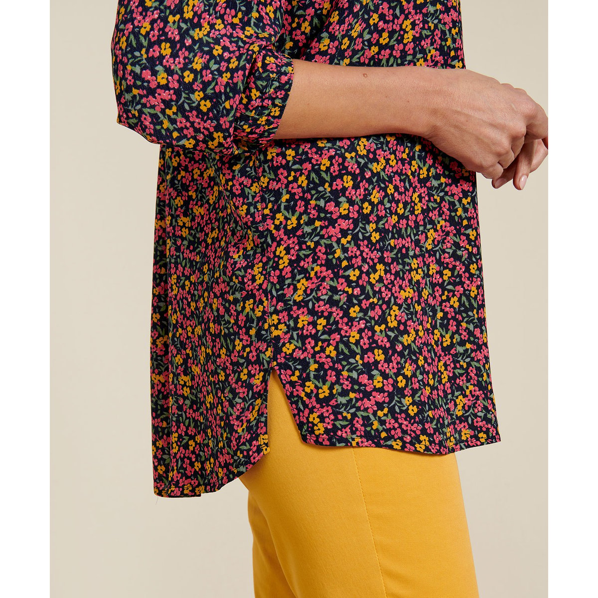 Blouse crêpe fleurie jaune coriandre imp., DAMART