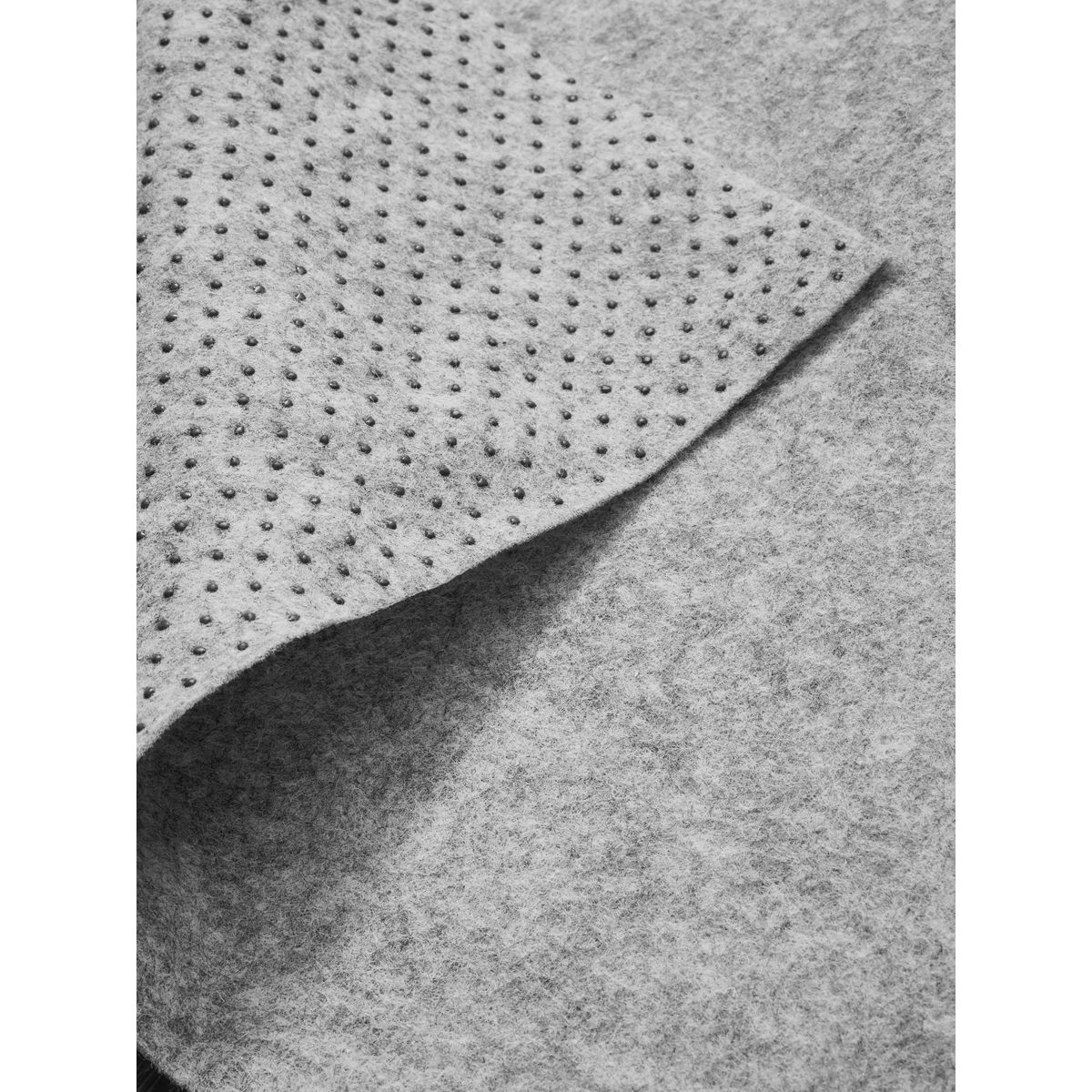 Tapis texturé antidérapant gris, NEXT