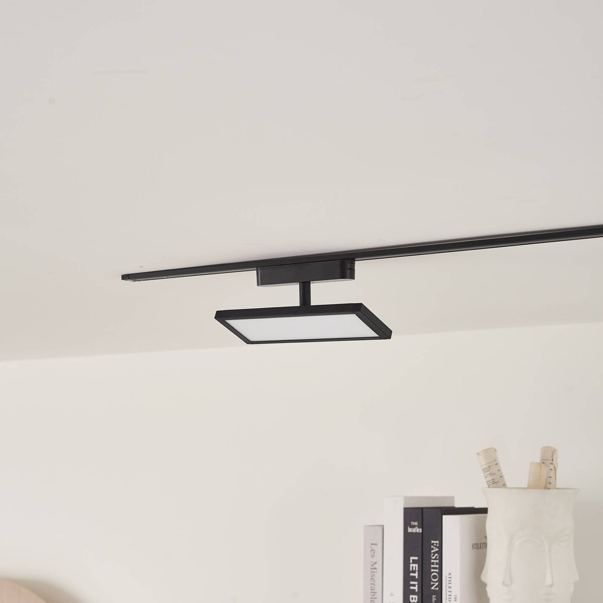en aluminium moderneLED, Lumaro 48V noir, LINDBY