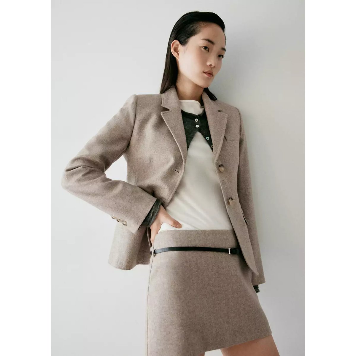 Jupe courte ceinture beige, MANGO