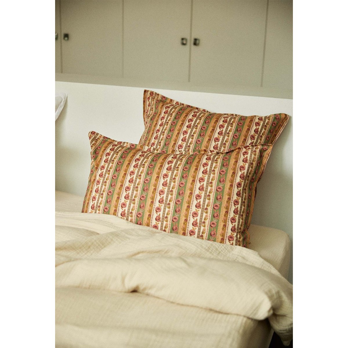 Taie d'oreiller en coton, FLORES vert olive, GABRIELLE PARIS