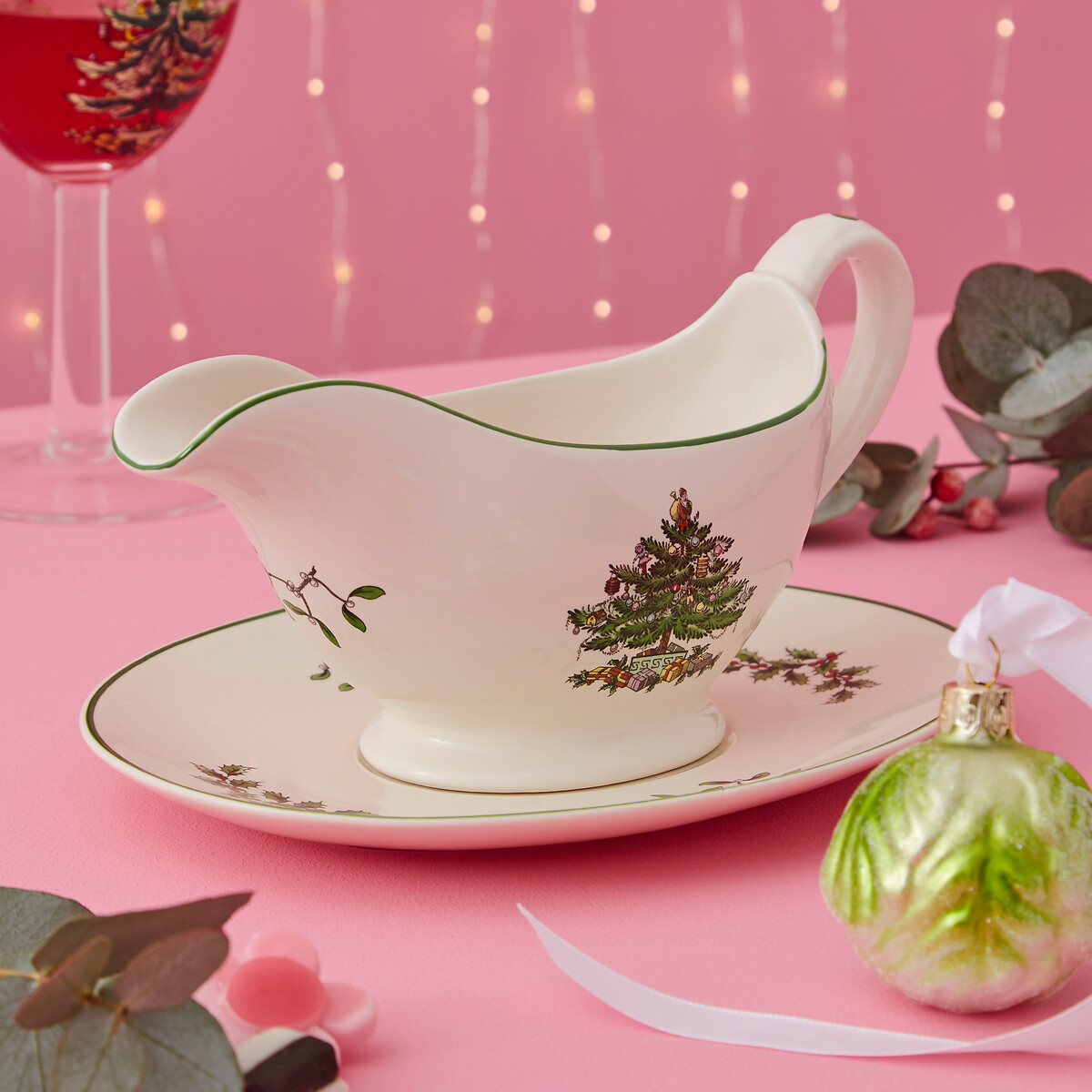 Christmas Tree Gravy Boat & Stand white, SPODE